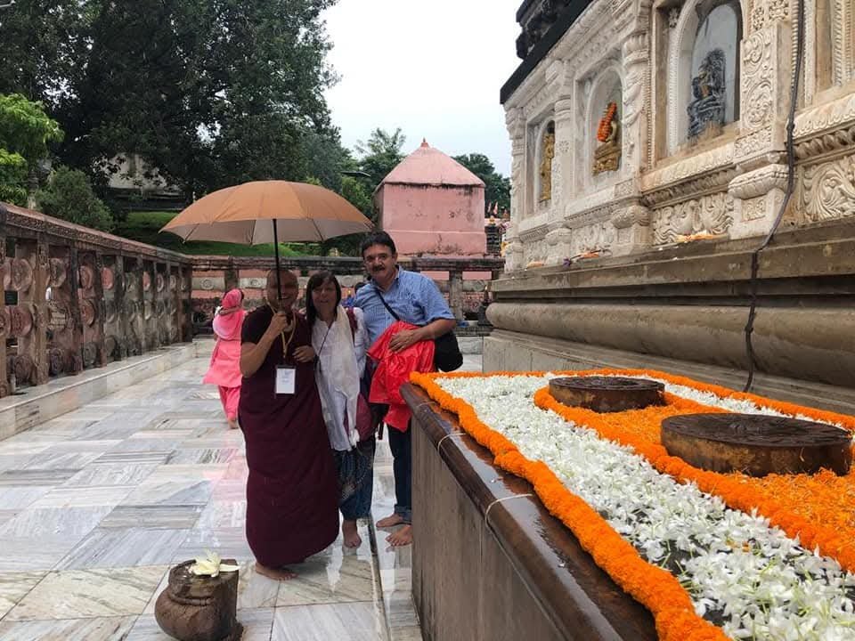 mahabodhi temple bodh gaya spiritual pilgrimage taxi service